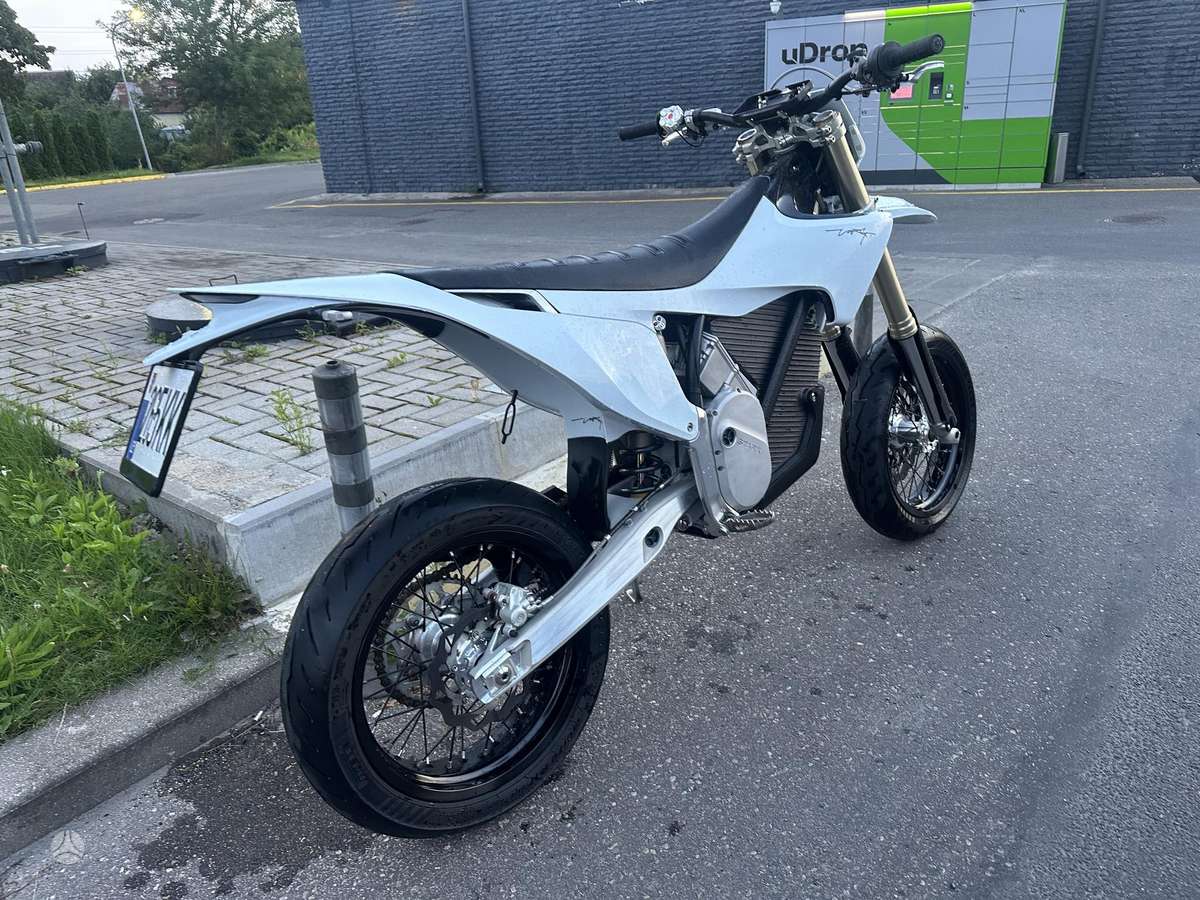 Stark Varg, supermoto / супермото