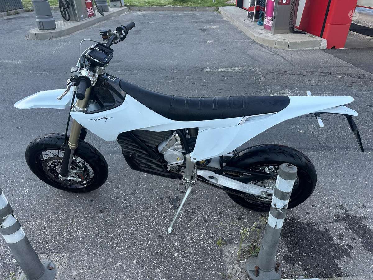 Stark Varg, supermoto