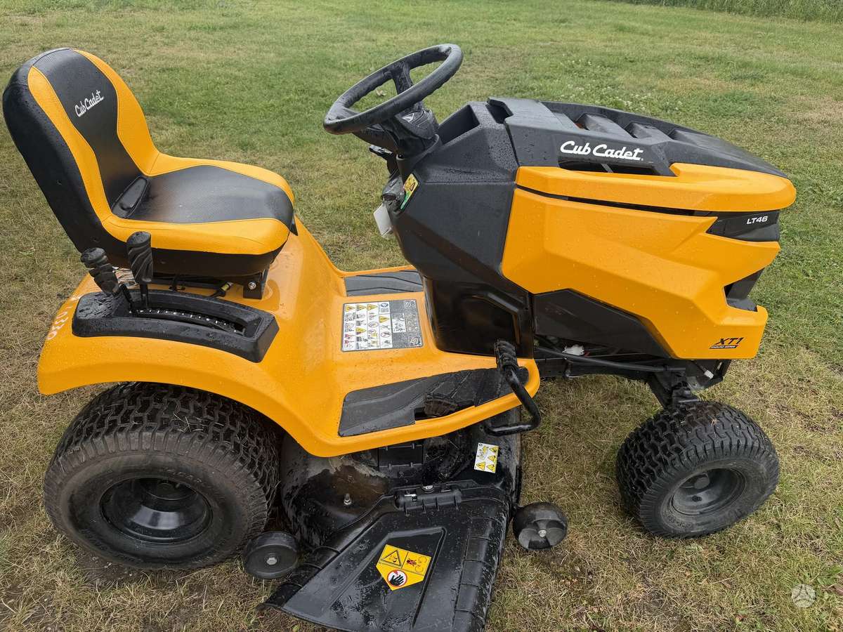 CUB CADET XT1, садовые тракторы