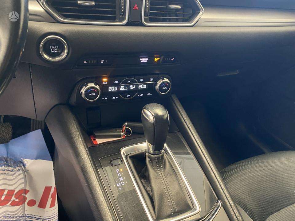 Mazda CX-5, 2.2 l., off-road / crossover