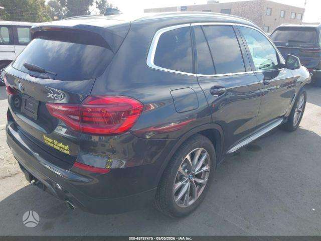 BMW X3, off-road / crossover