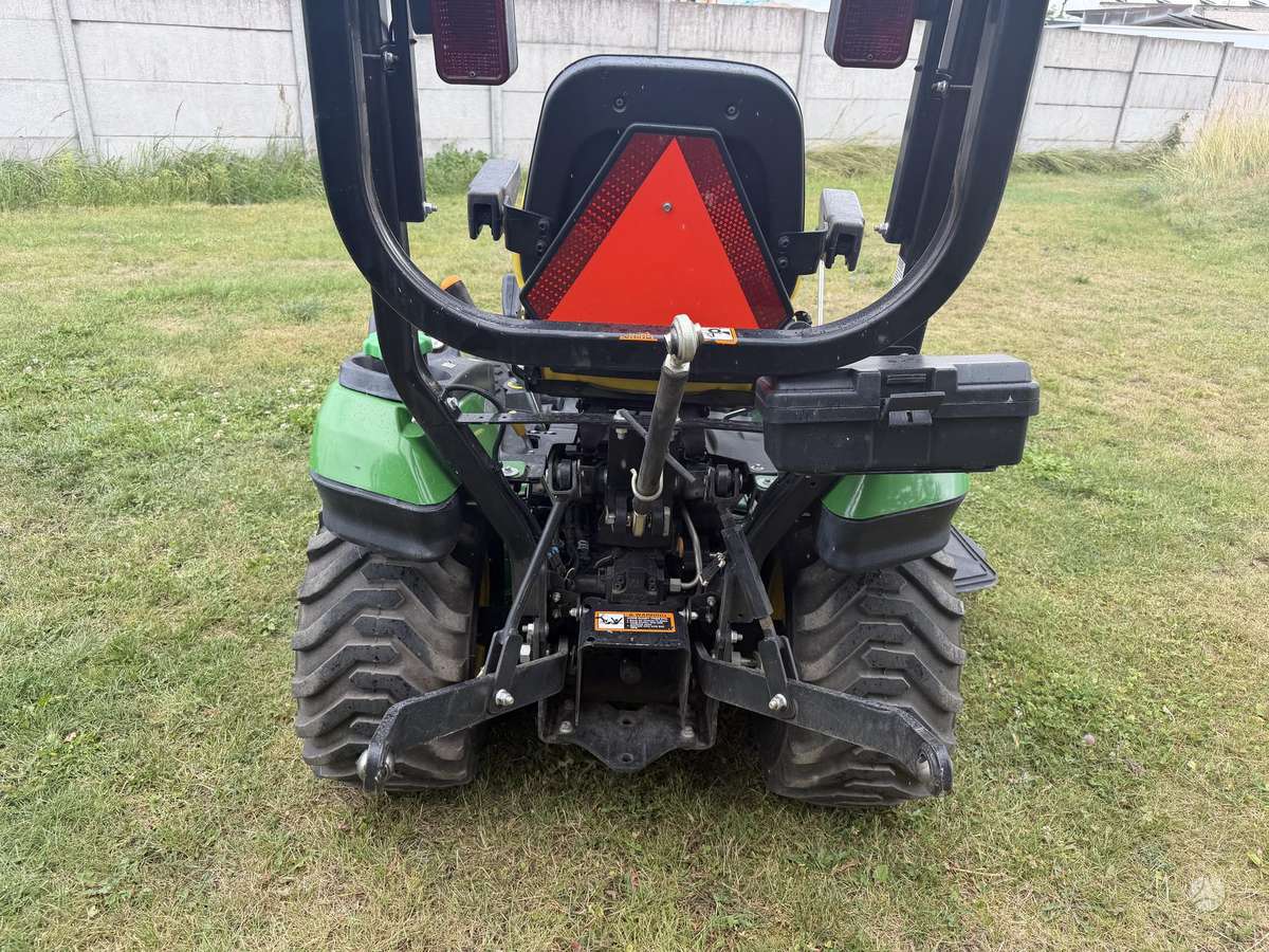 John Deere 1026r, садовые тракторы