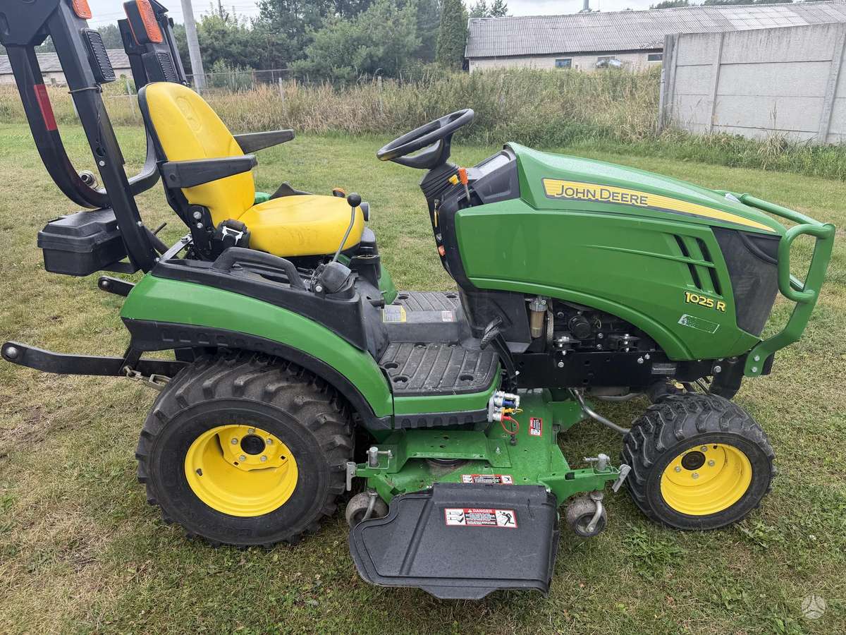 John Deere 1026r, садовые тракторы