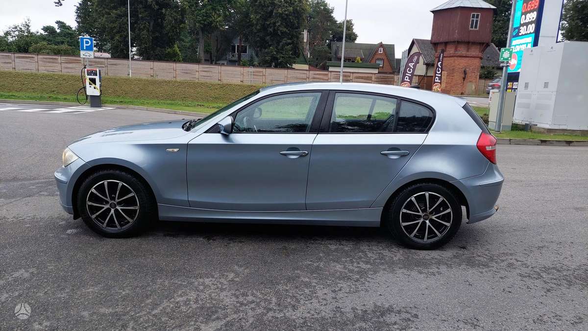 BMW 118, 2.0 l., Хэтчбек