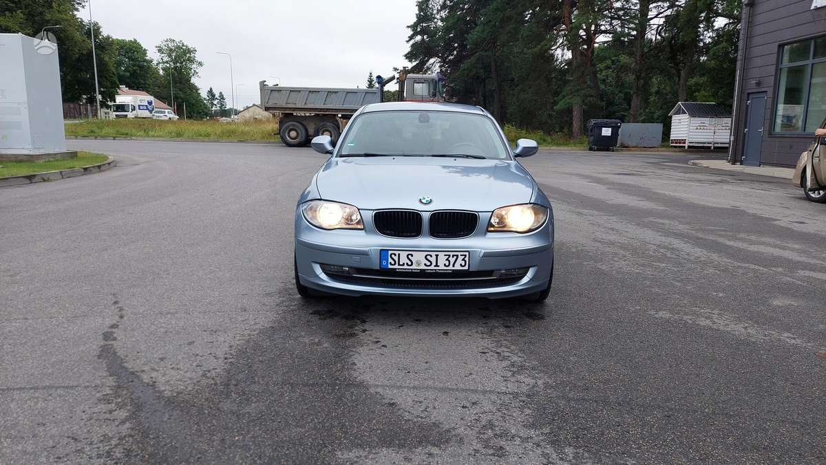 BMW 118, 2.0 l., hatchback