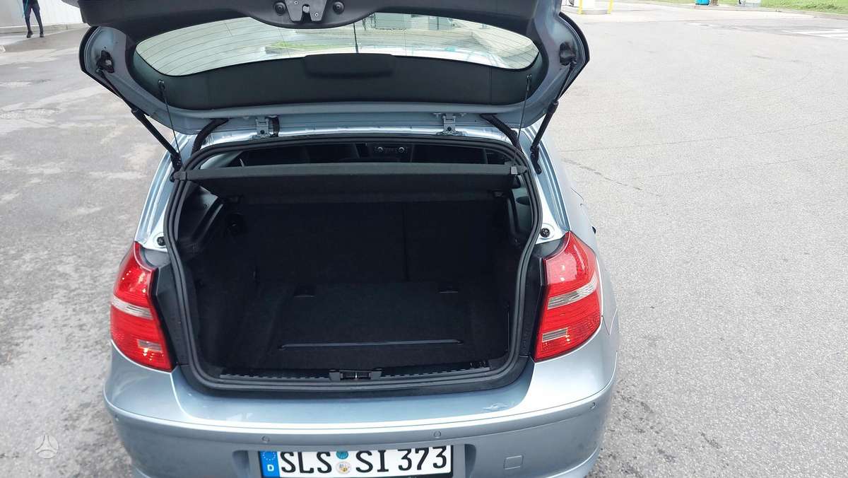 BMW 118, 2.0 l., Хэтчбек