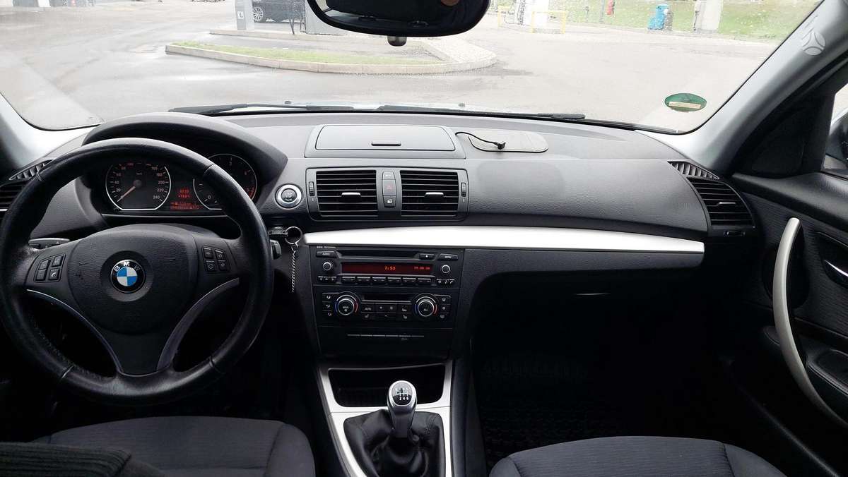 BMW 118, 2.0 l., Хэтчбек