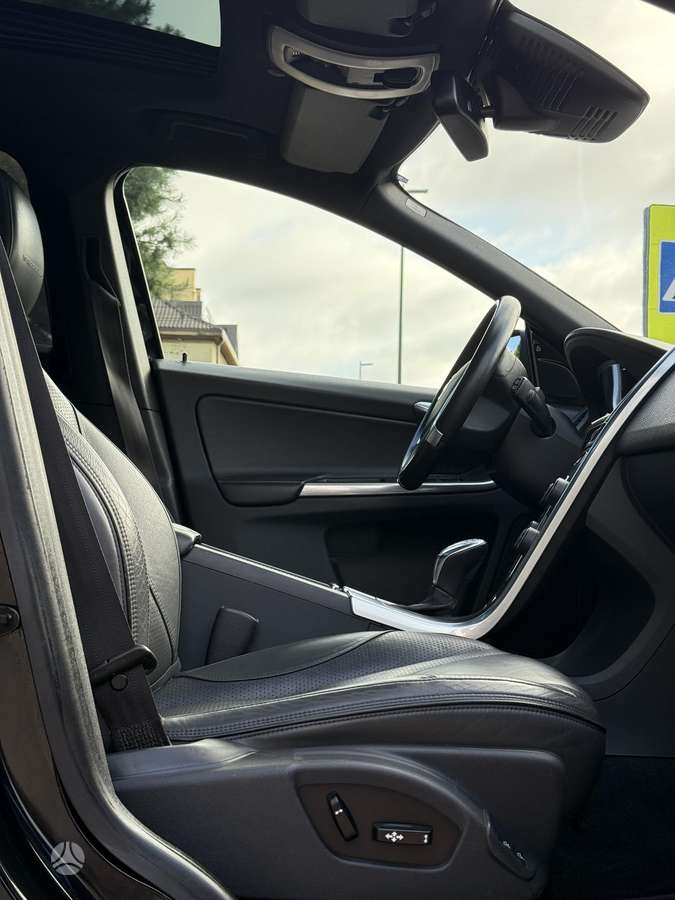 Volvo XC60, 2.4 l., Внедорожник / Кроссовер