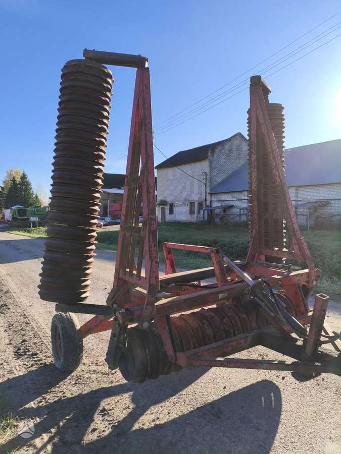 Vaderstad 6.2 metro, dirvos tankinimo, lyginimo volai