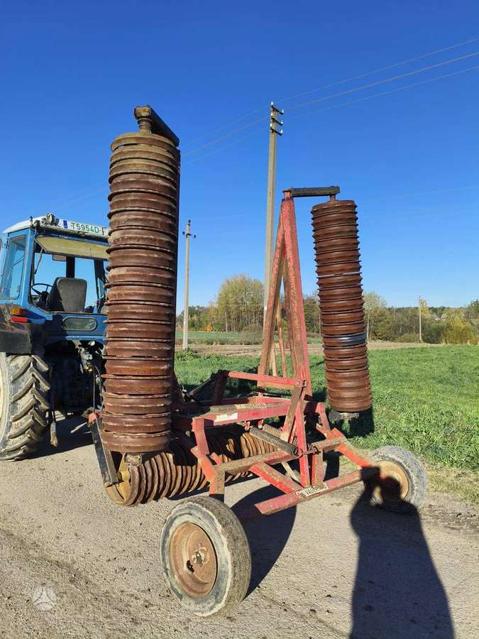 Vaderstad 6.2 metro, dirvos tankinimo, lyginimo volai