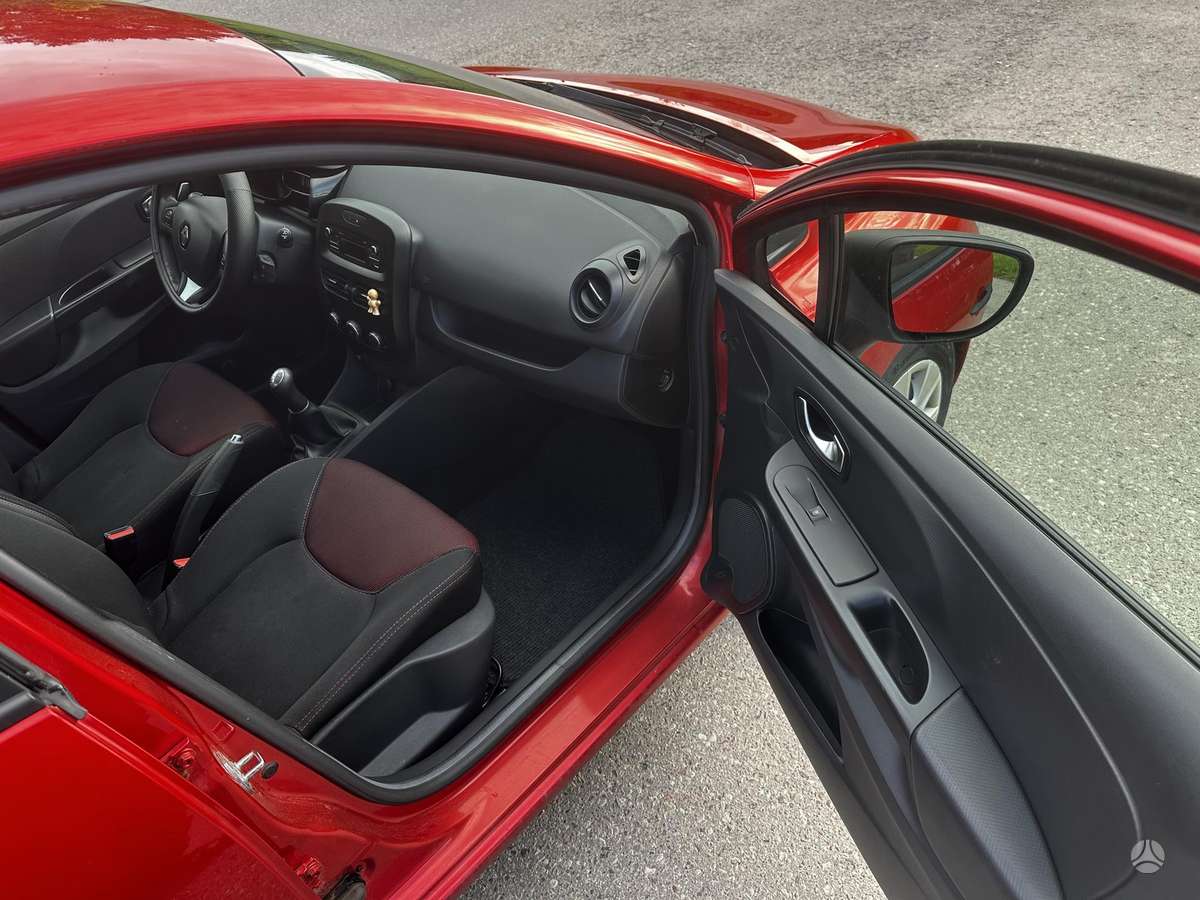 Renault Clio, 1.5 l., hatchback