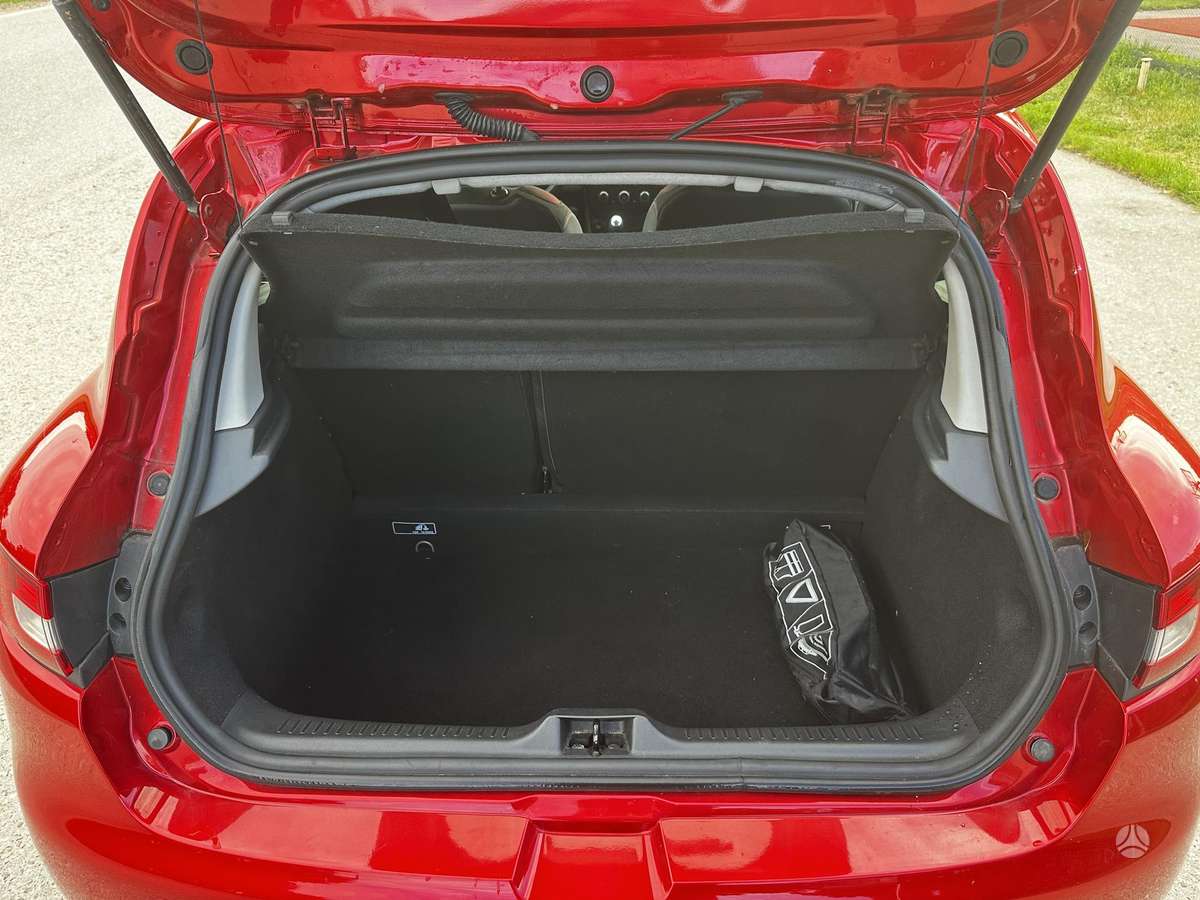 Renault Clio, 1.5 l., hatchback