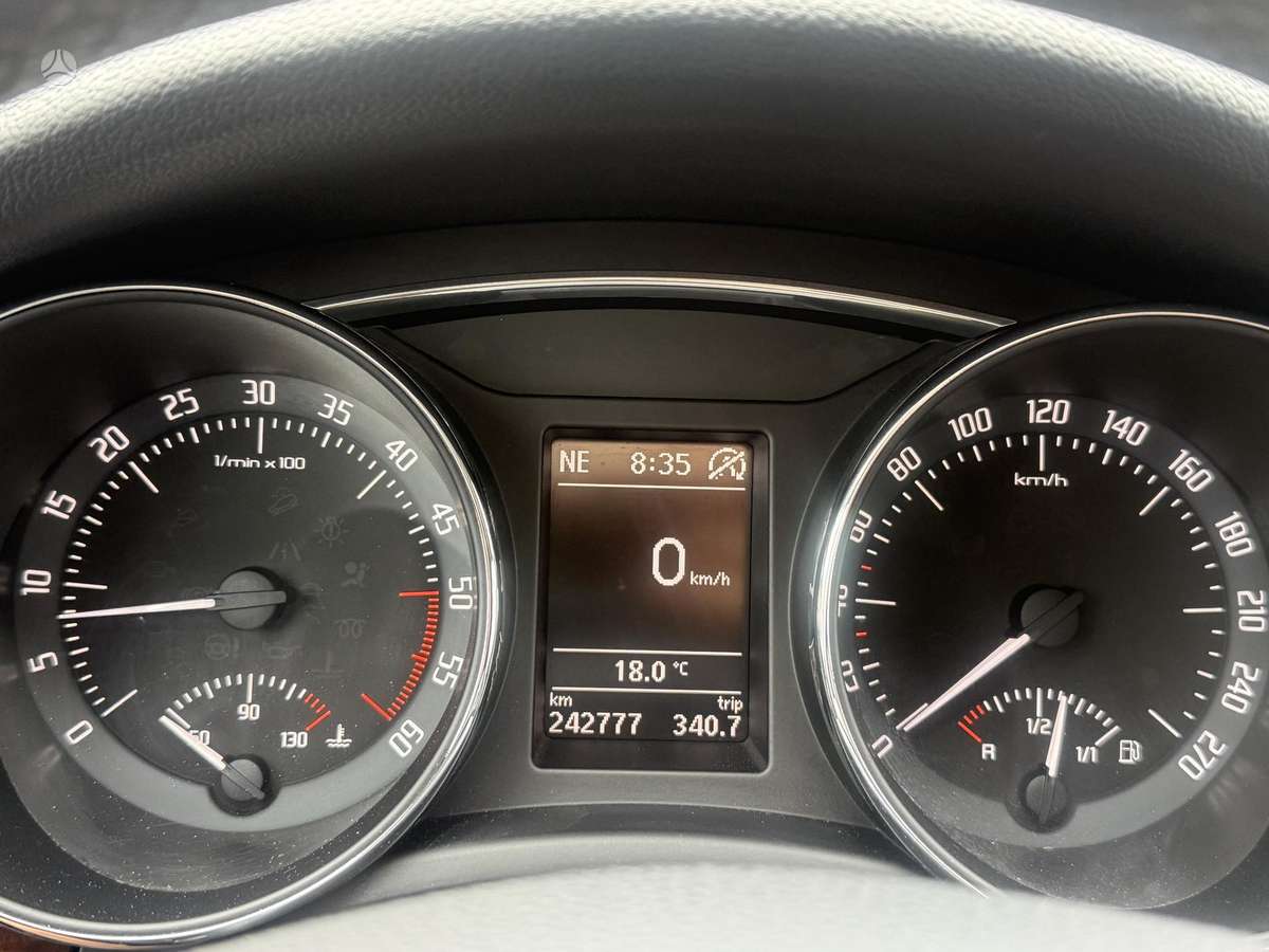 Skoda Superb, 1.6 l., Универсал