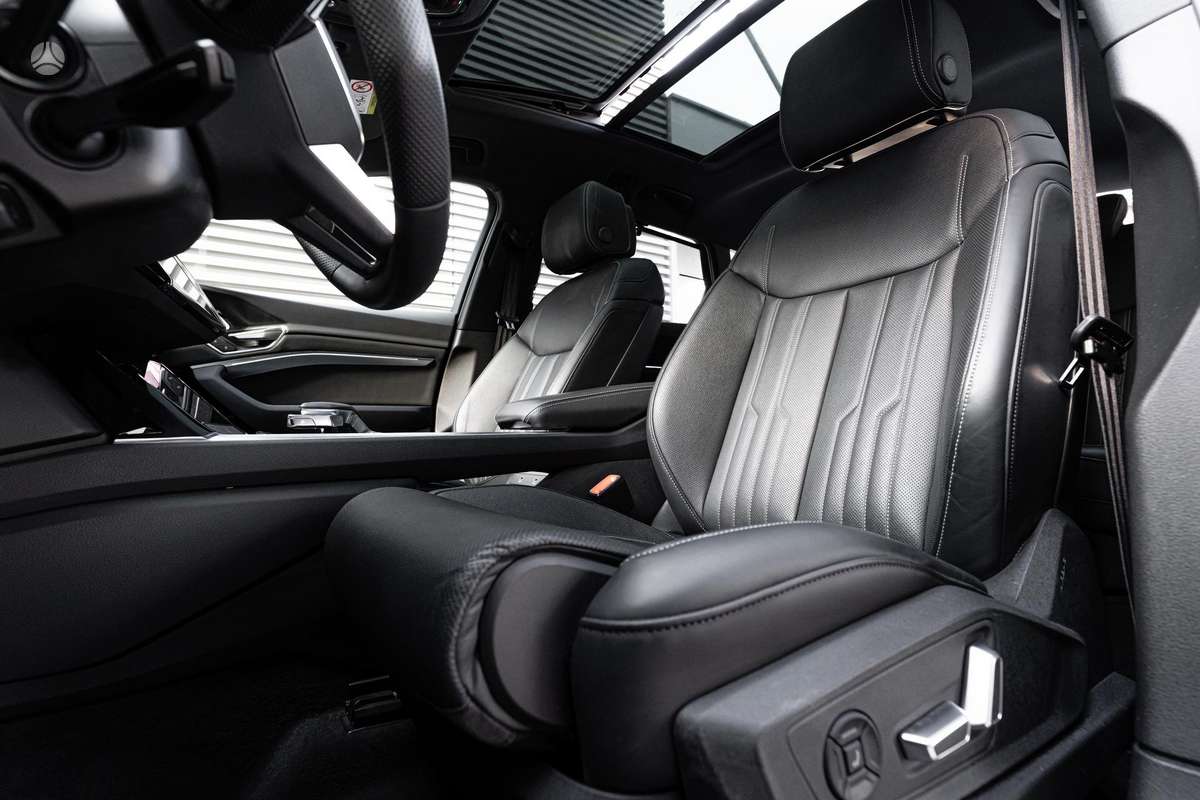 Audi Q8 e-tron, off-road / crossover