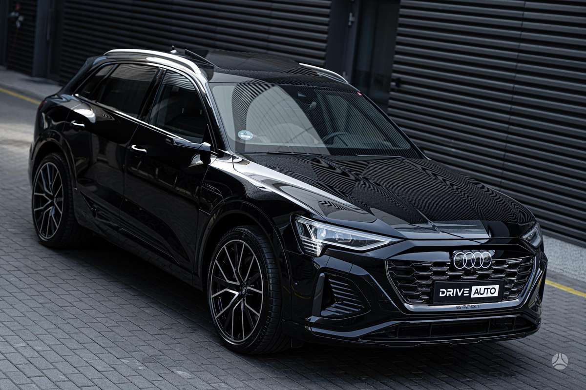Audi Q8 e-tron, off-road / crossover
