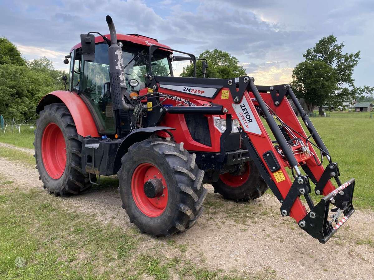 Zetor Forterra HSX 140, тракторы