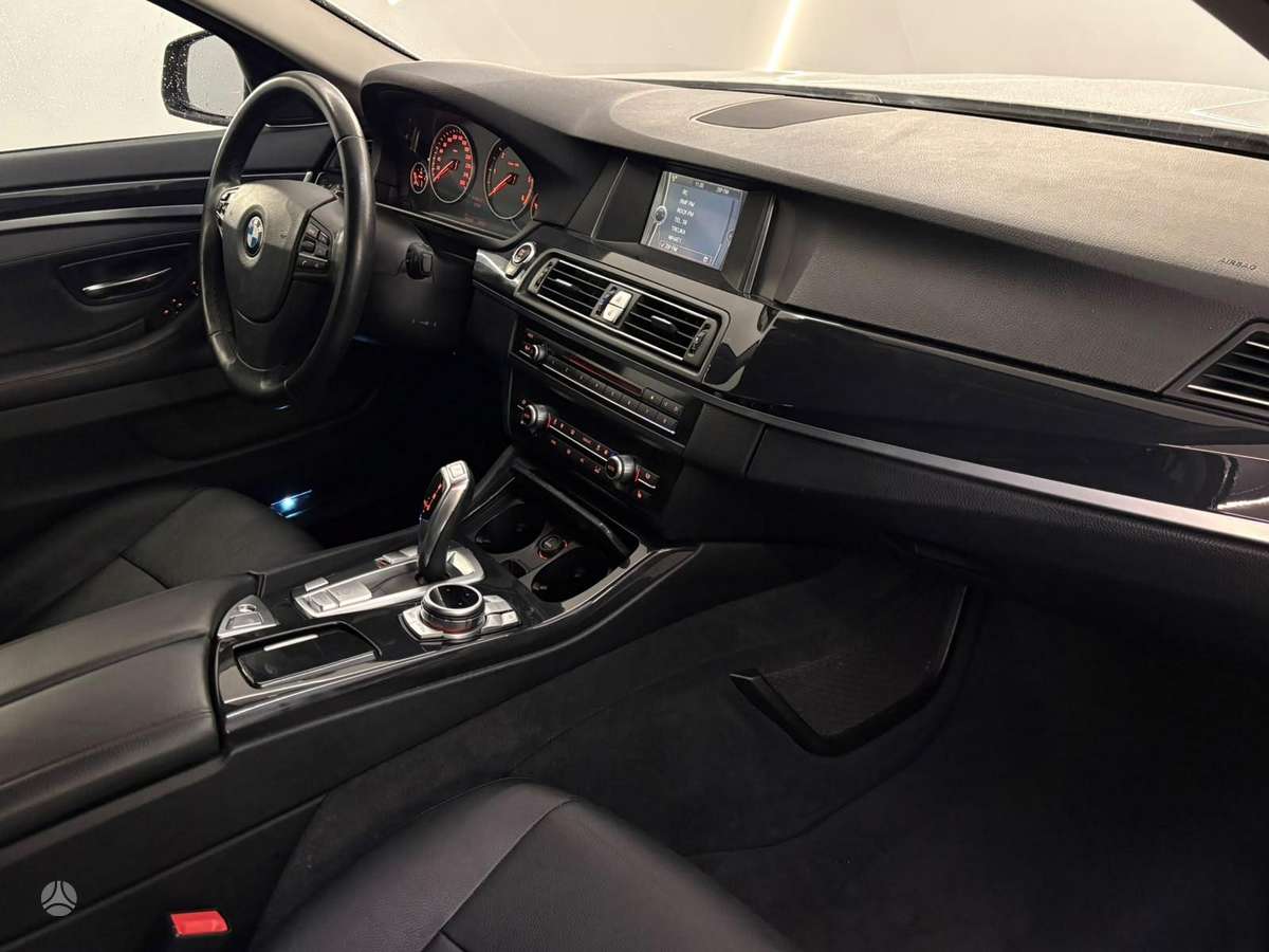BMW 525, 2.0 l., Универсал