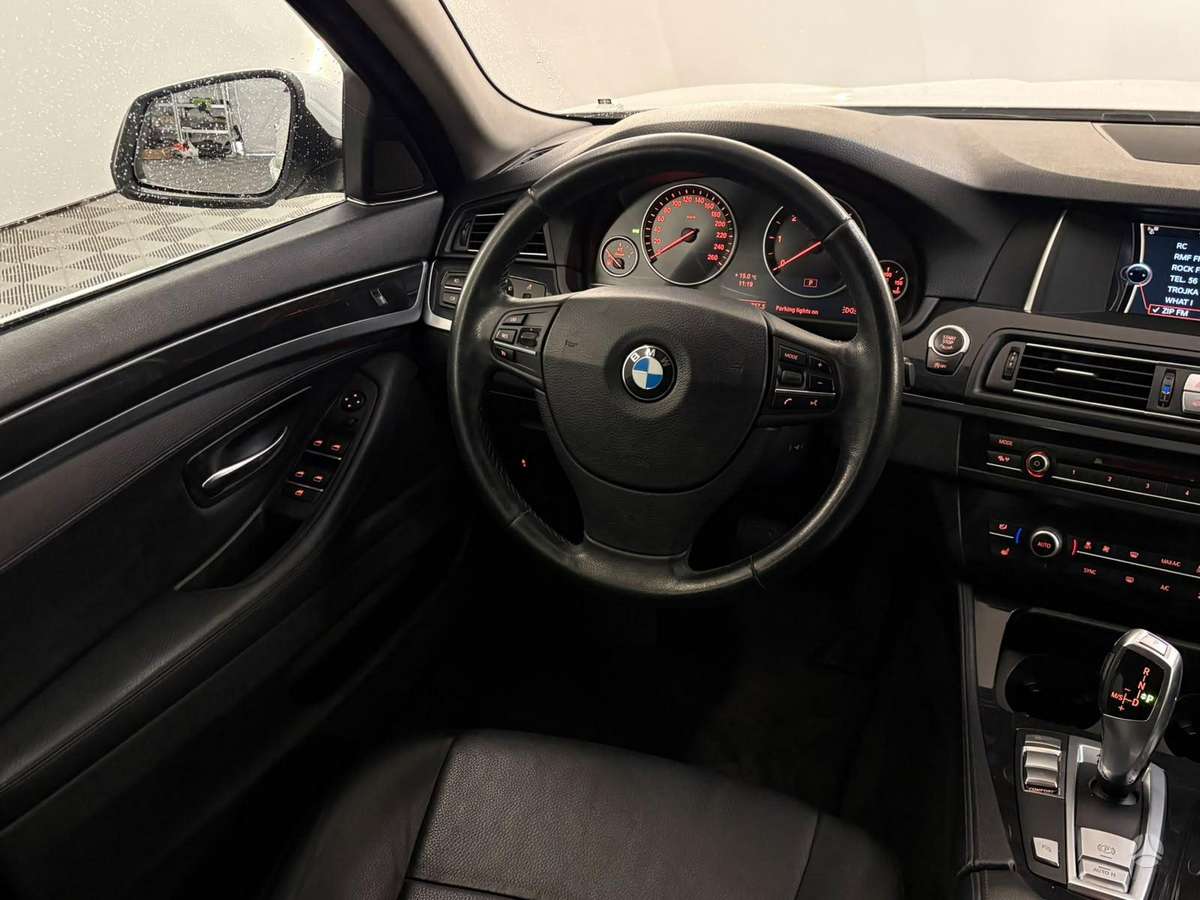 BMW 525, 2.0 l., Универсал