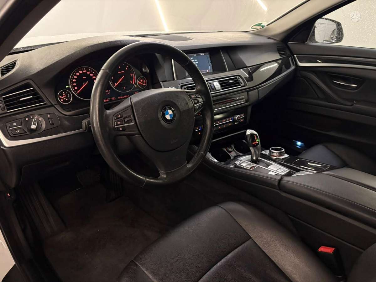 BMW 525, 2.0 l., Универсал