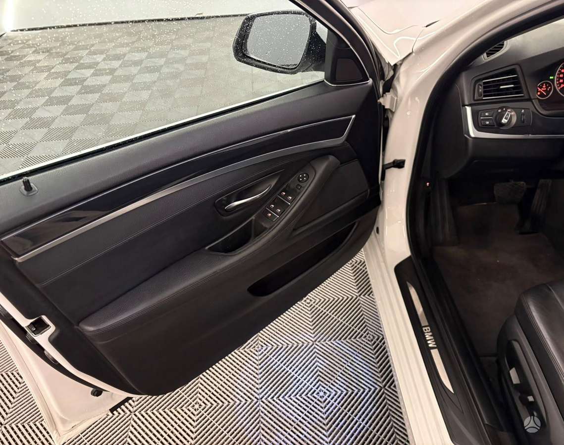 BMW 525, 2.0 l., Универсал