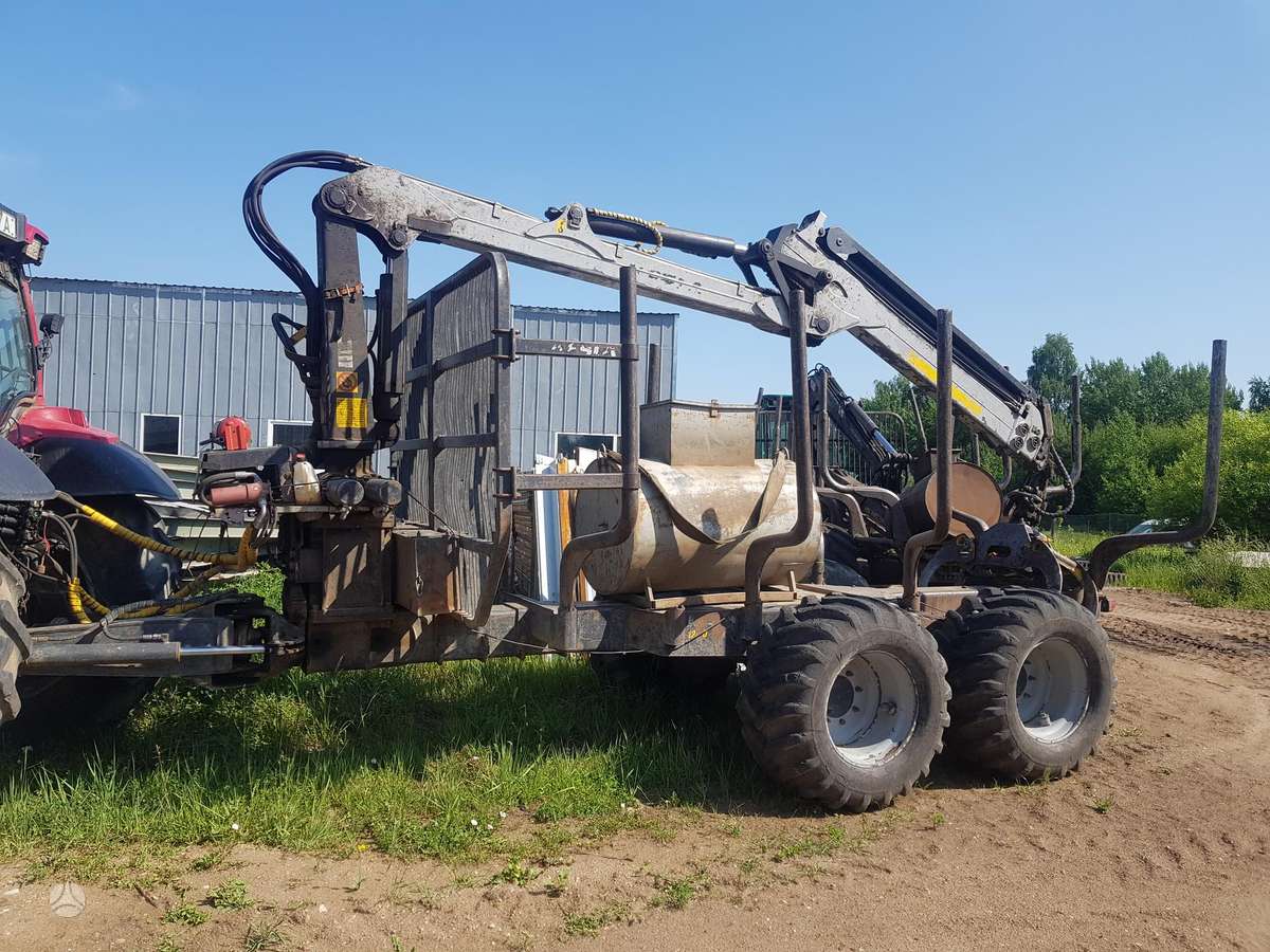 Valtra N134, forest tractors