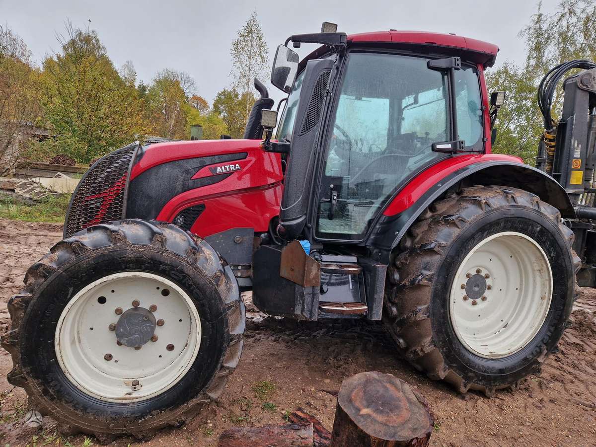 Valtra N134, forest tractors