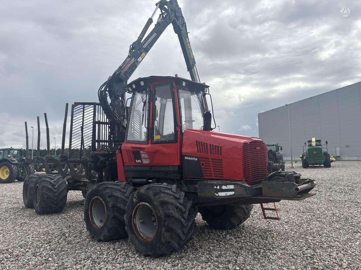 Komatsu 845, medvežės