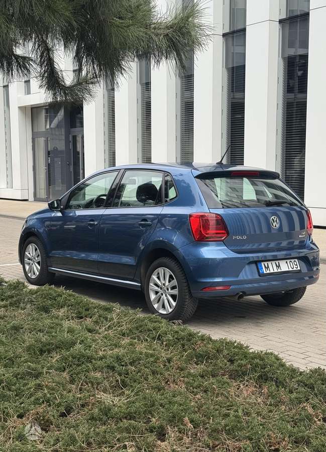Volkswagen Polo - 4