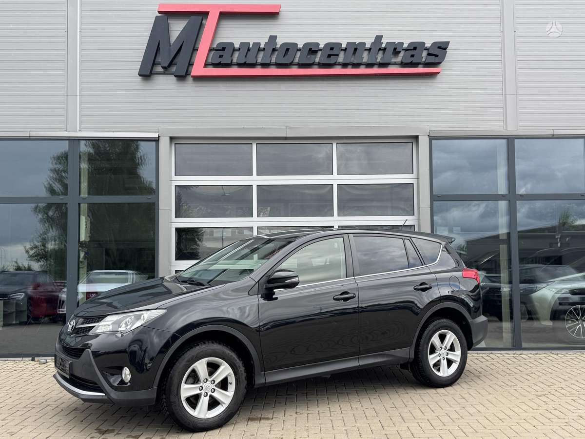 Toyota RAV4 - 1