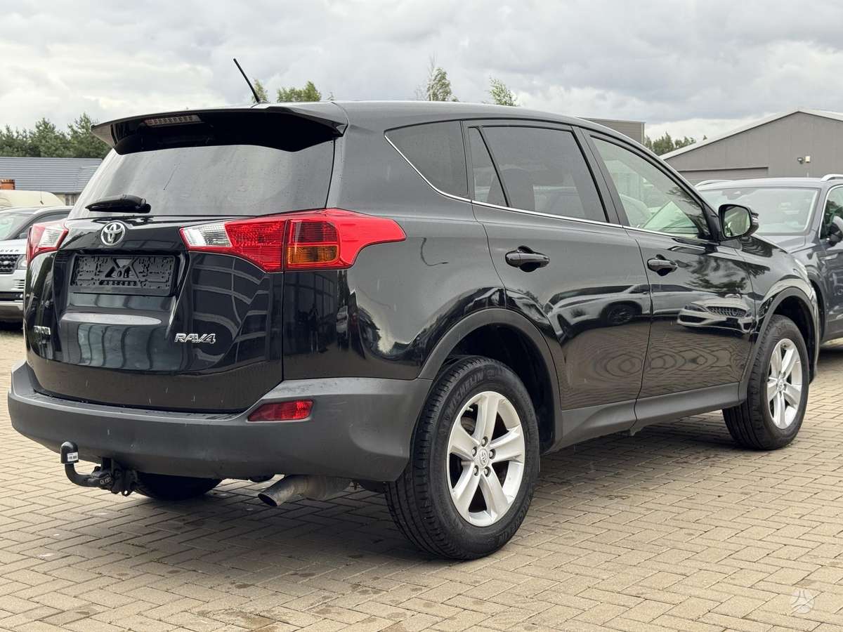 Toyota RAV4 - 12