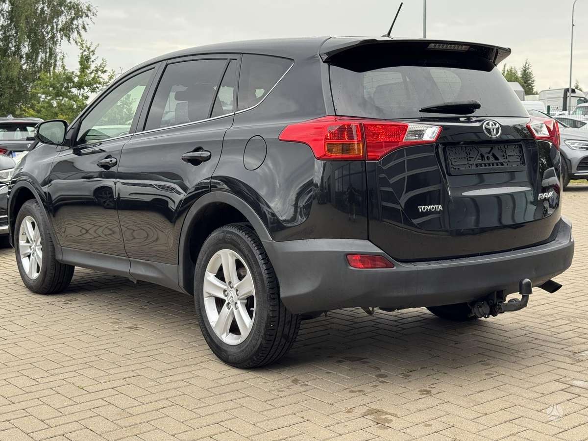 Toyota RAV4 - 7