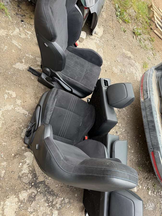 Renault Megane salono detalės