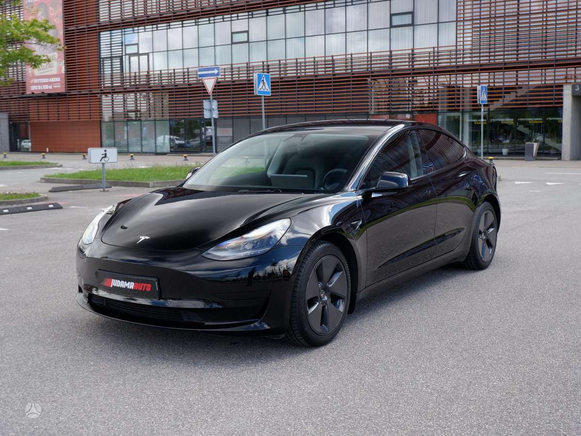 Tesla Model 3, 60 кВт·ч, Седан
