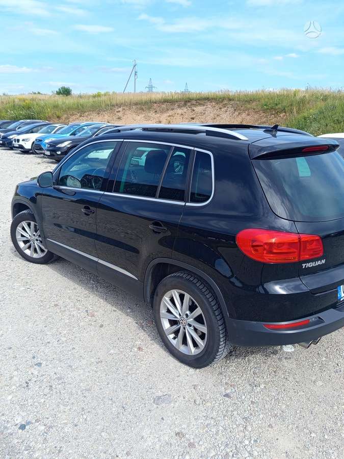 Volkswagen Tiguan - 4