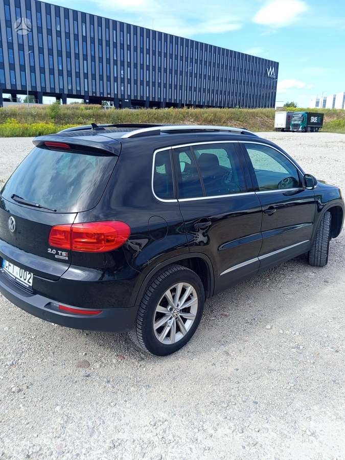 Volkswagen Tiguan - 5