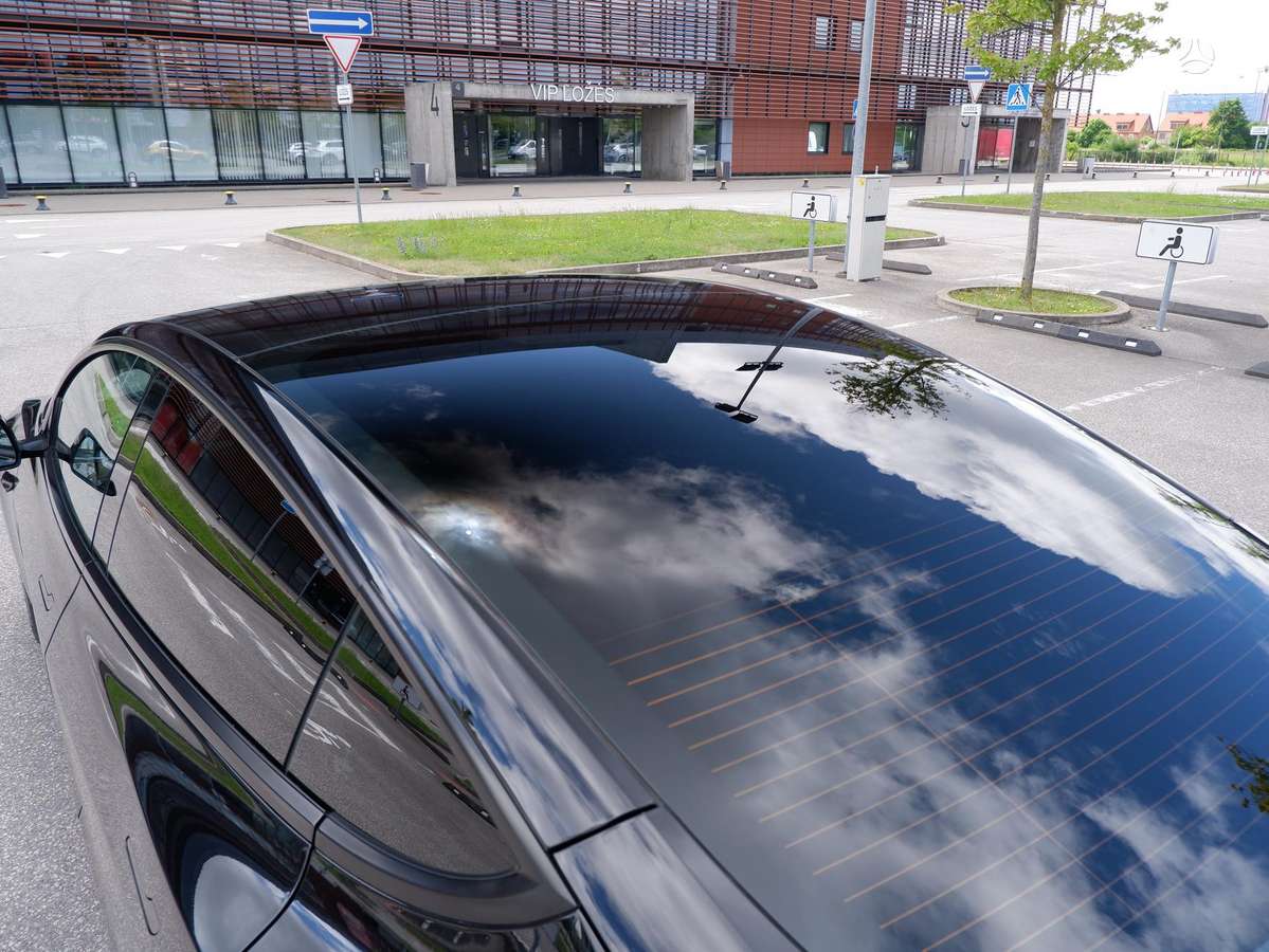 Tesla Model 3, 60 кВт·ч, Седан