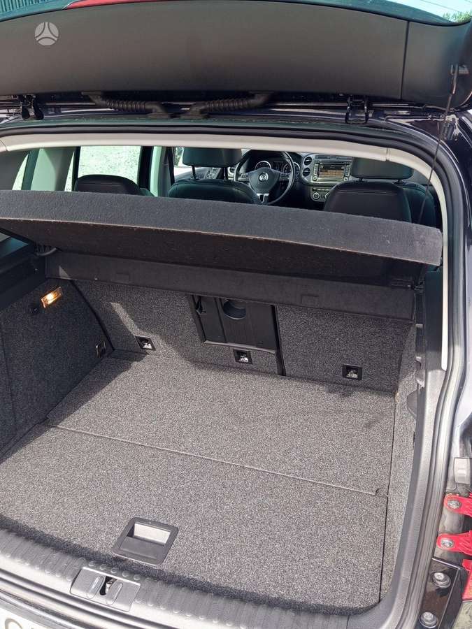Volkswagen Tiguan - 11