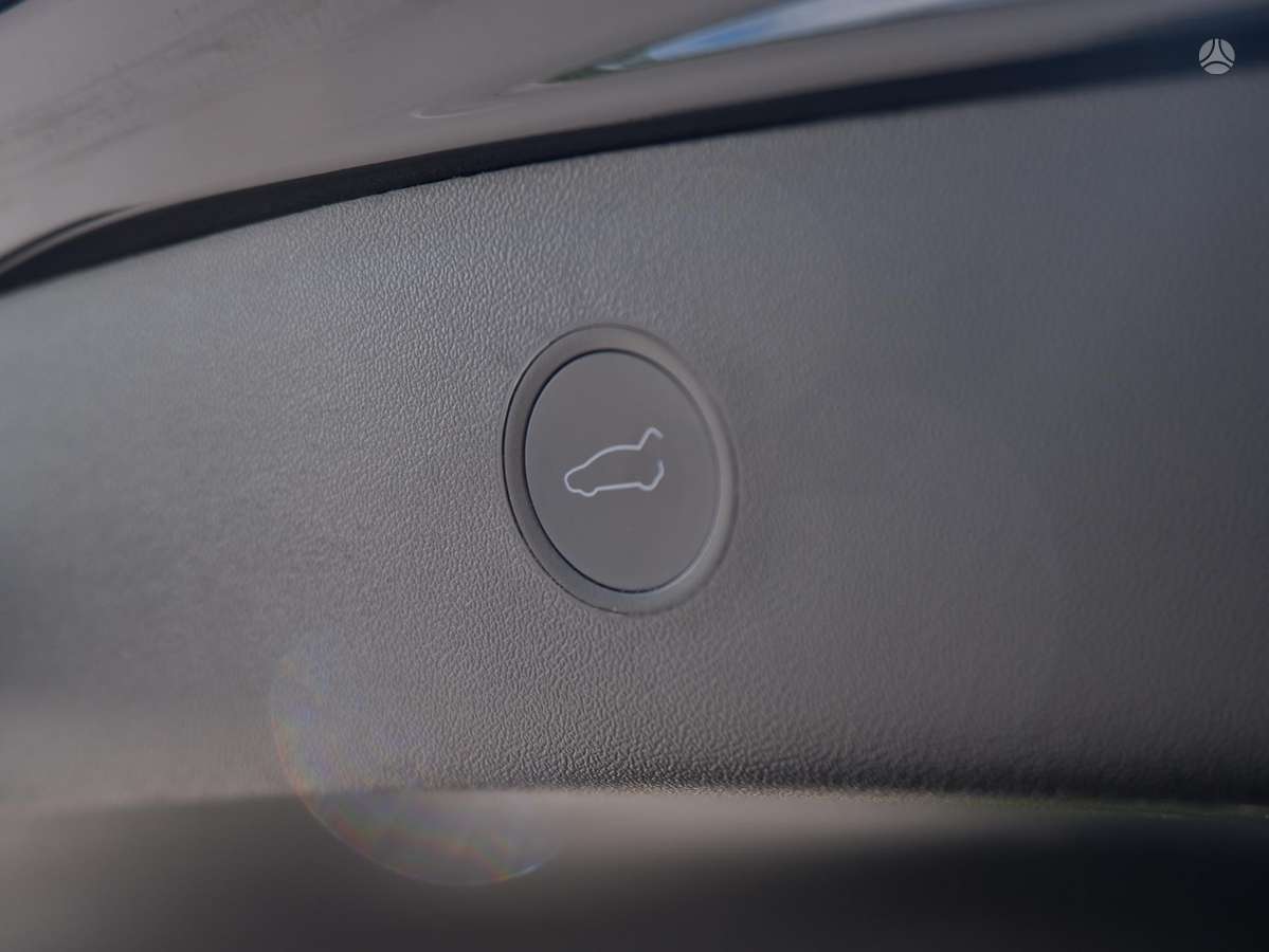 Tesla Model 3, 60 кВт·ч, Седан
