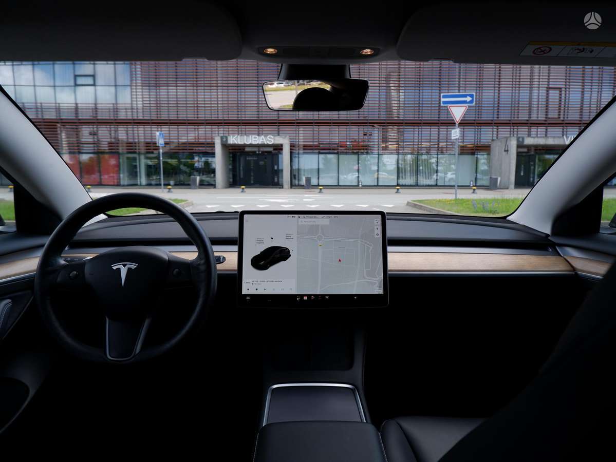 Tesla Model 3, 60 кВт·ч, Седан