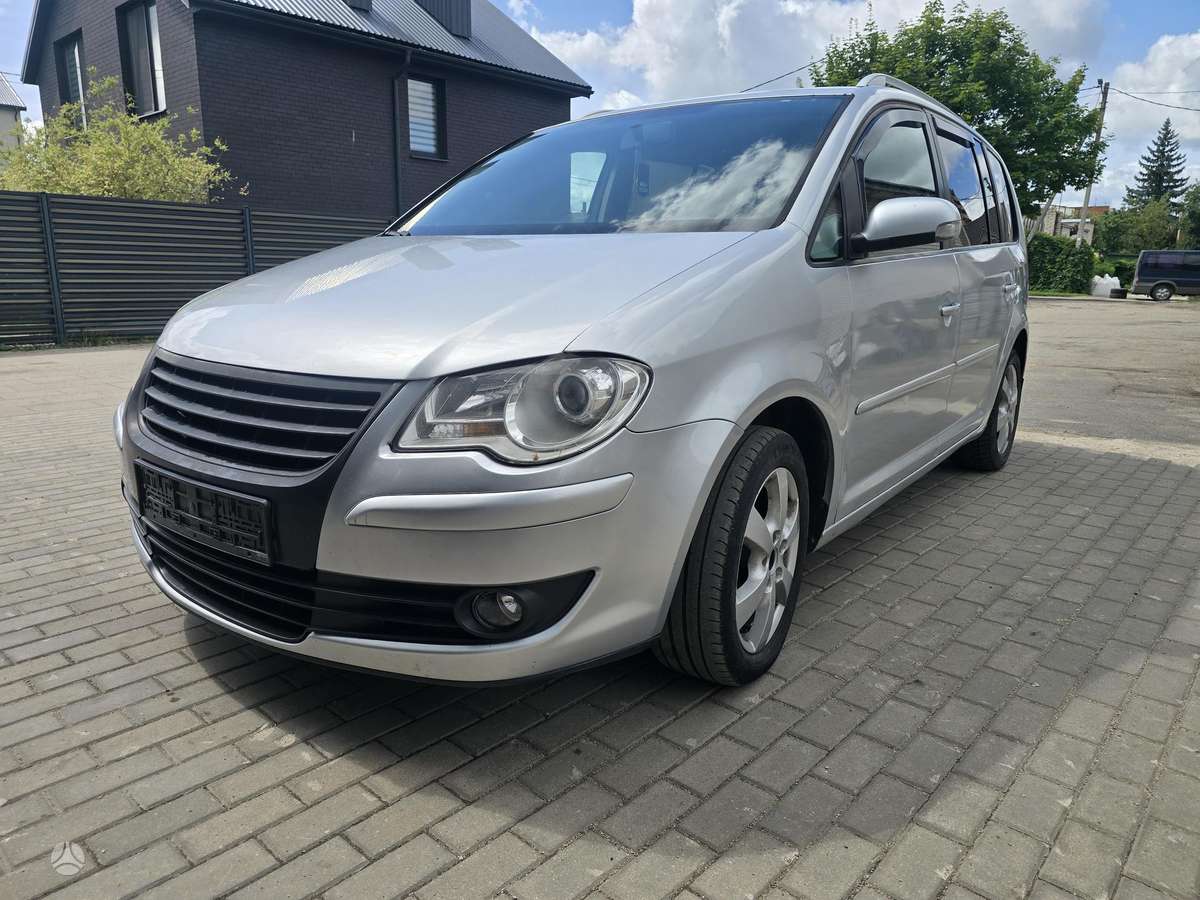 Volkswagen Touran - 7