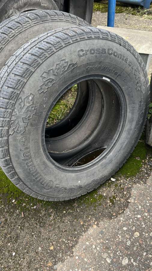 Continental, universalios 215/85 R16