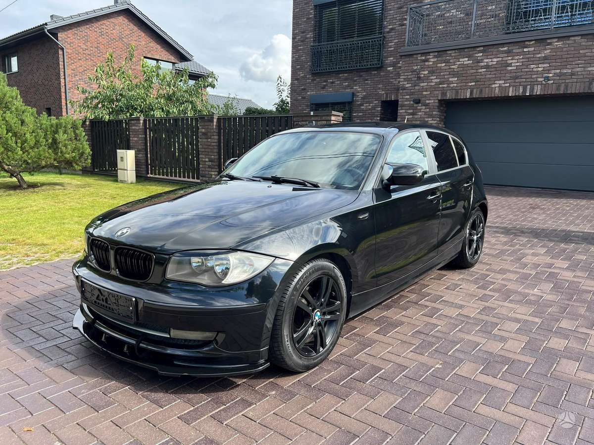 BMW 118, 2.0 l., hatchback