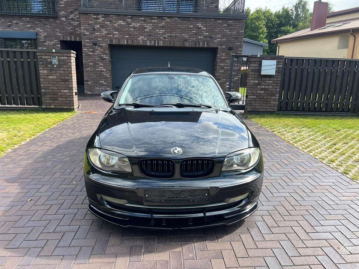 BMW 118, 2.0 l., Хэтчбек