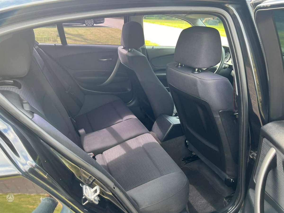 BMW 118, 2.0 l., hatchback