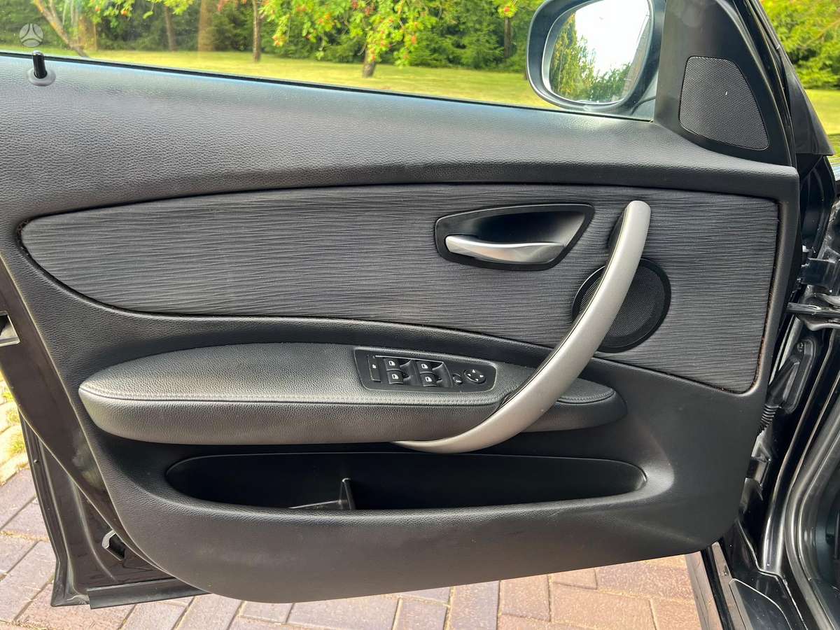 BMW 118, 2.0 l., Хэтчбек