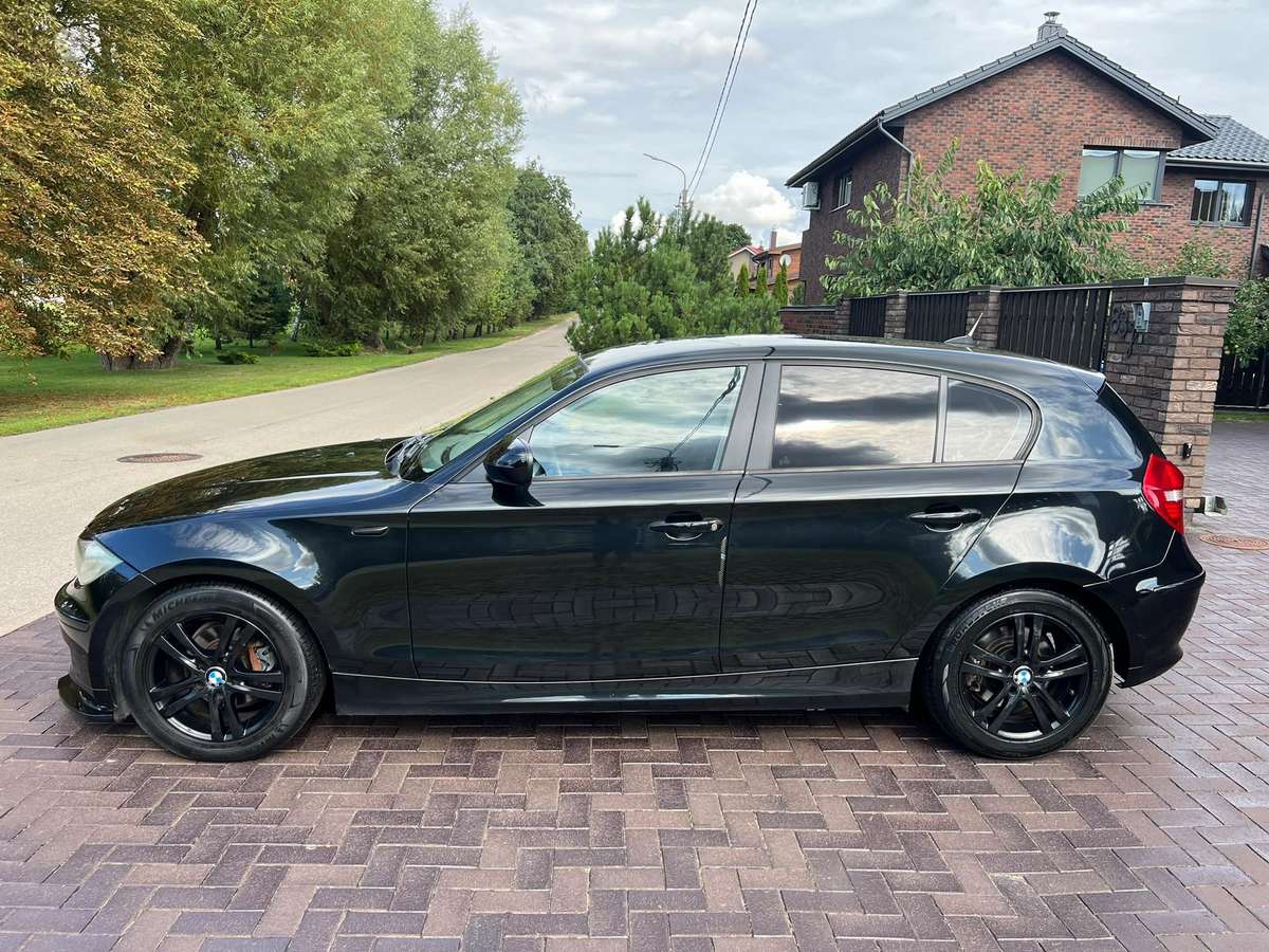 BMW 118, 2.0 l., Хэтчбек