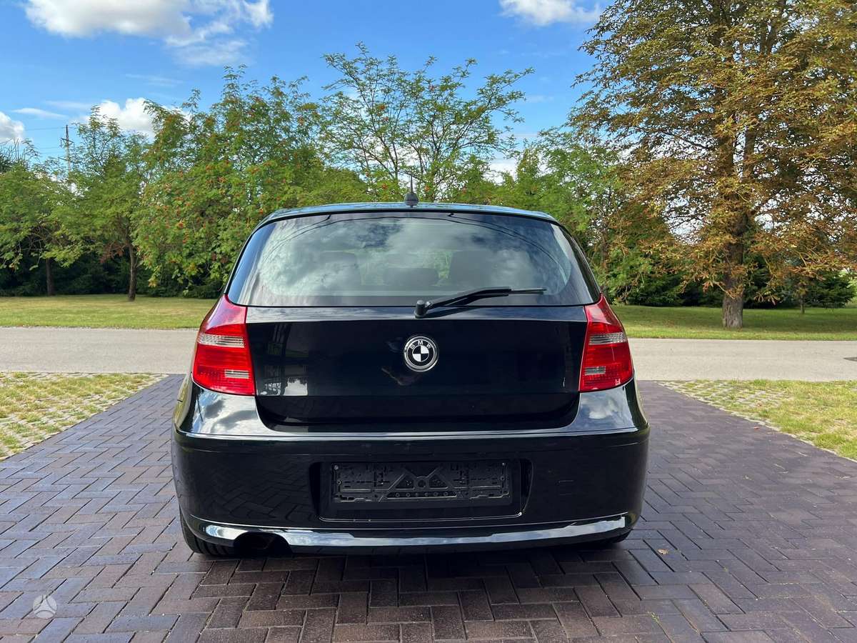 BMW 118, 2.0 l., hatchback