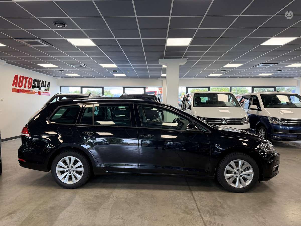 Volkswagen Golf - 4