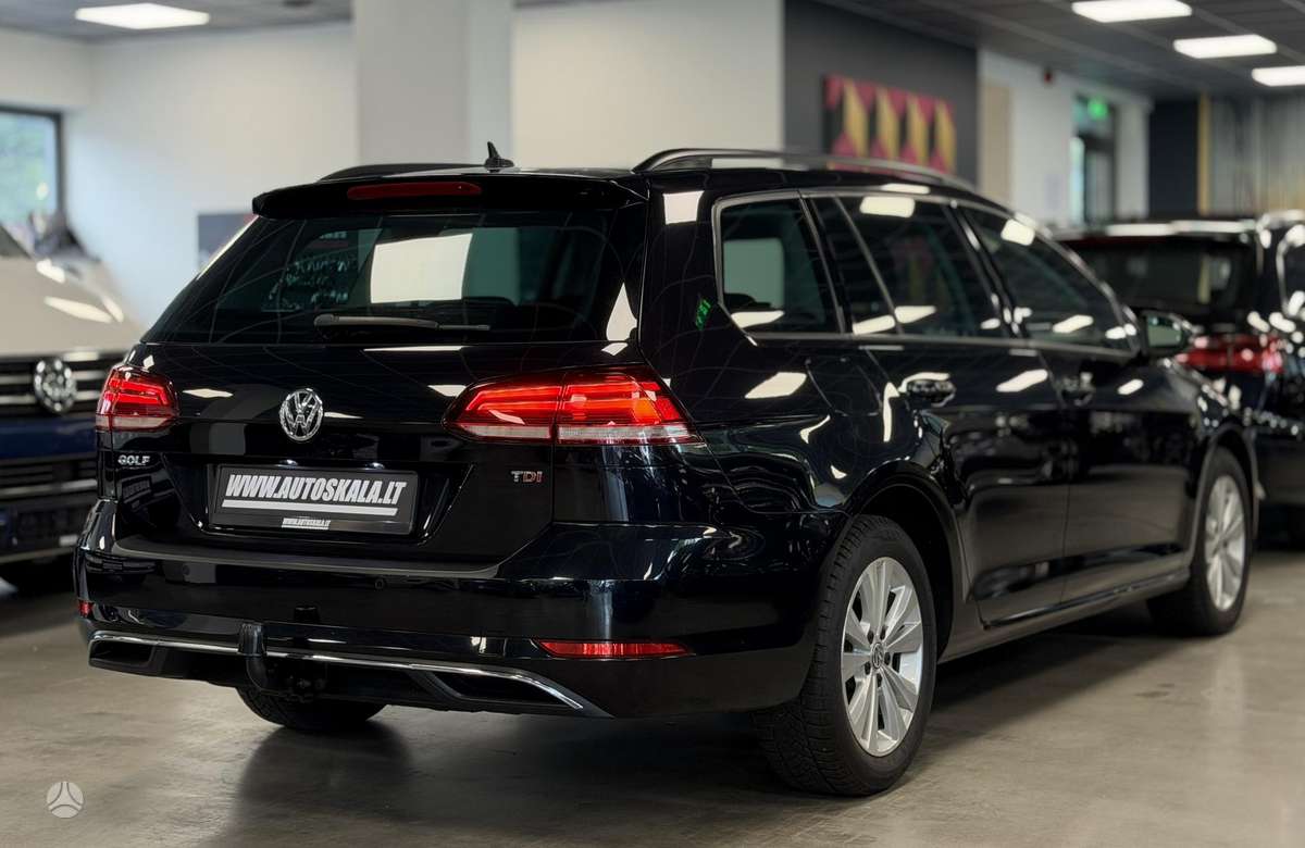 Volkswagen Golf - 11