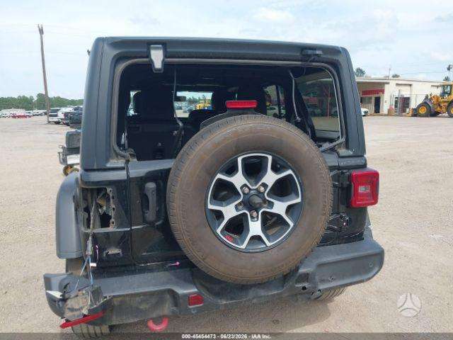 Jeep Wrangler, off-road / crossover